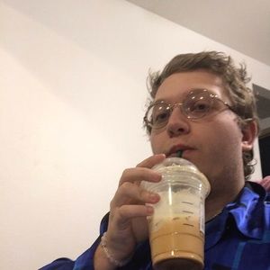 Meet your Posher, Cody